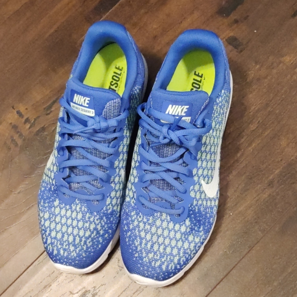 Nike air max sequent 2
